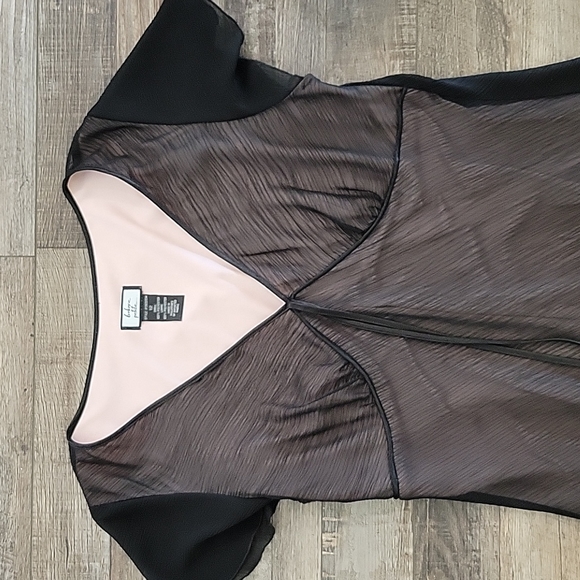 Believe petite Dress - Picture 2 of 6